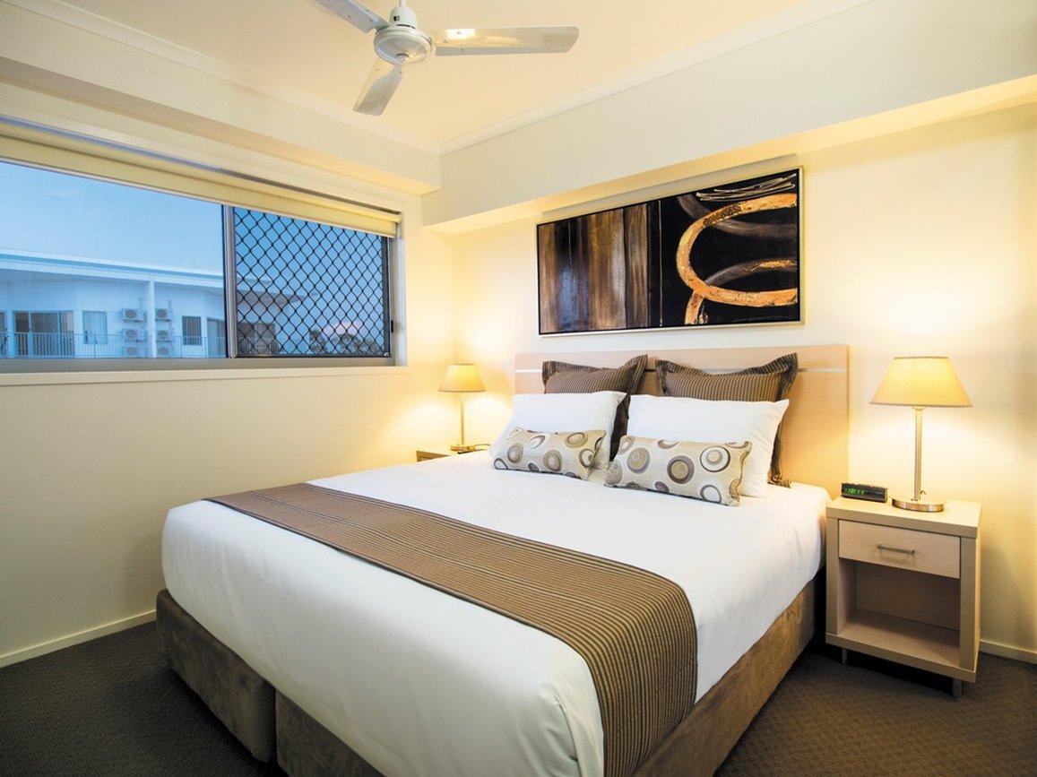 Oaks Moranbah Suites Exterior photo
