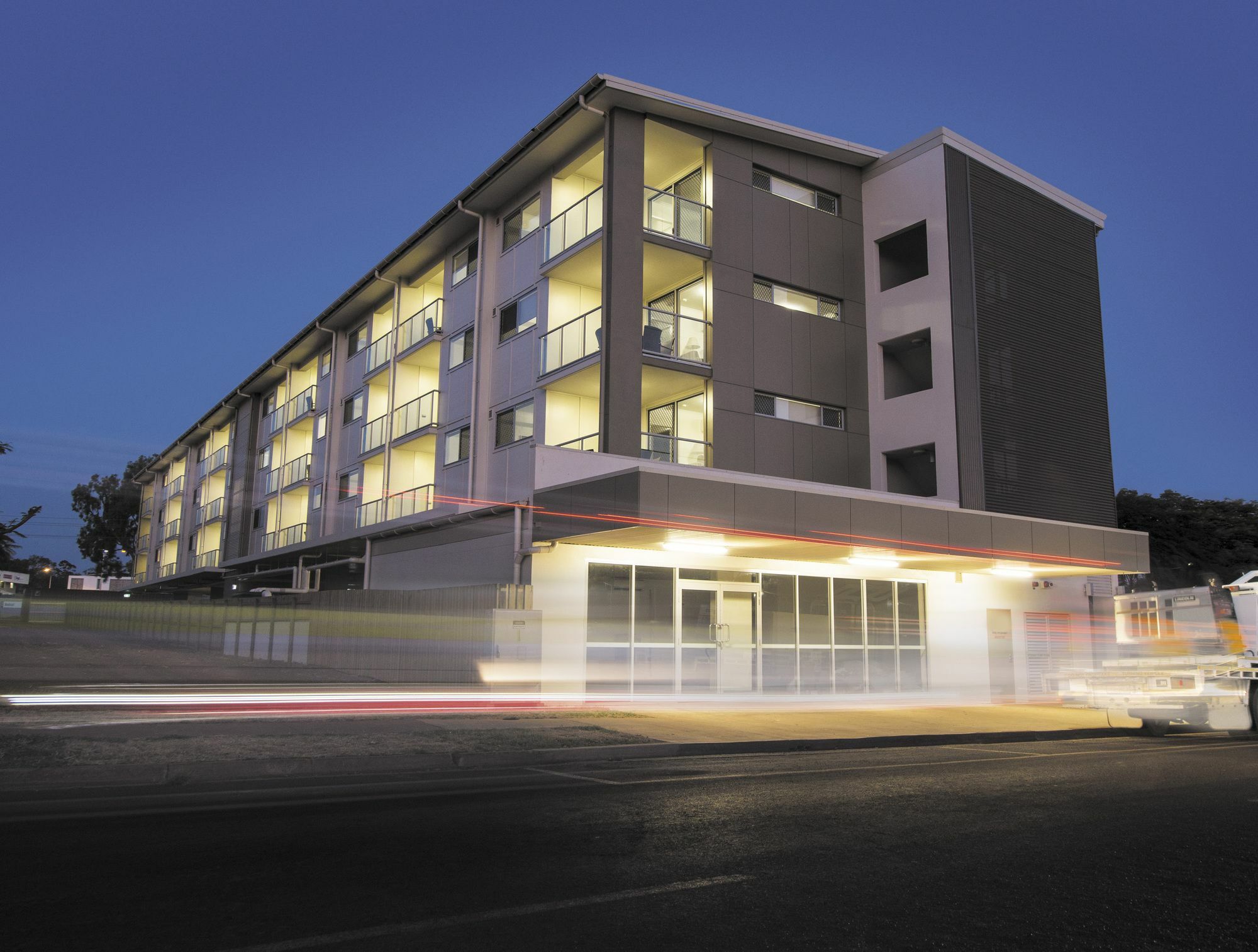 Oaks Moranbah Suites Exterior photo